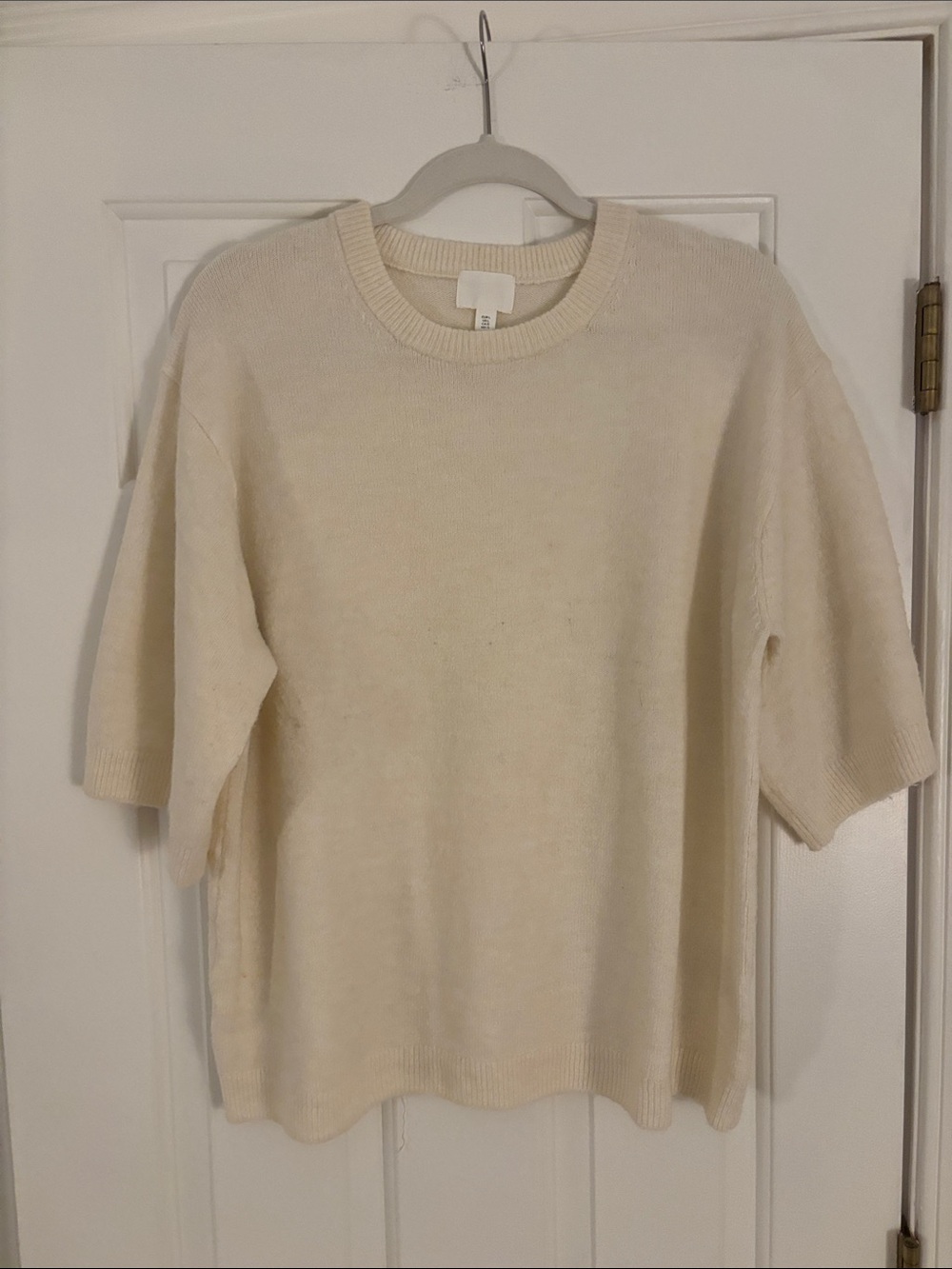 H&M Cream Knit Sweater - Soft Neutral Pullover